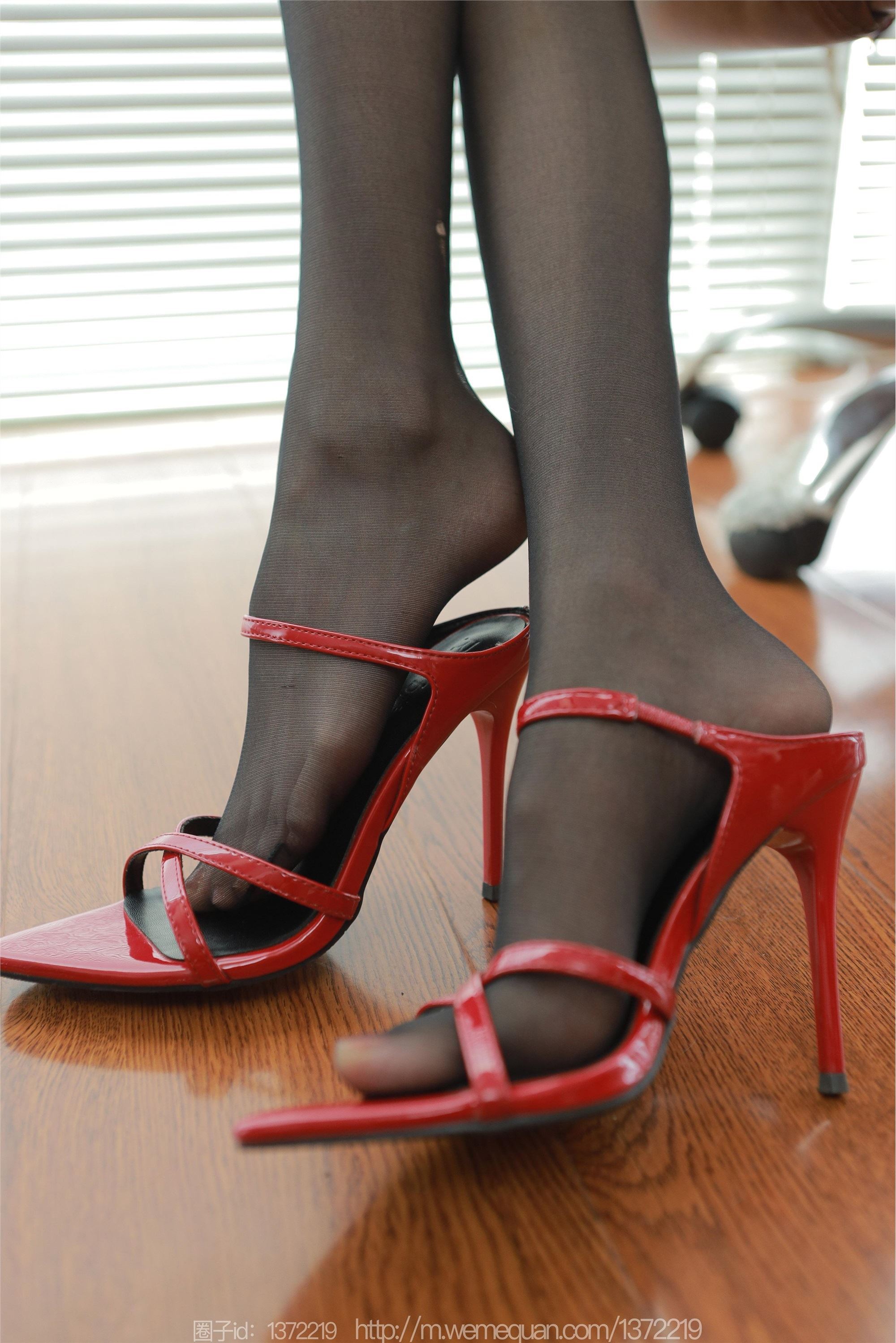 IESS异思趣向  2023.07.20 丝享家 1485 团团《长长的月退》